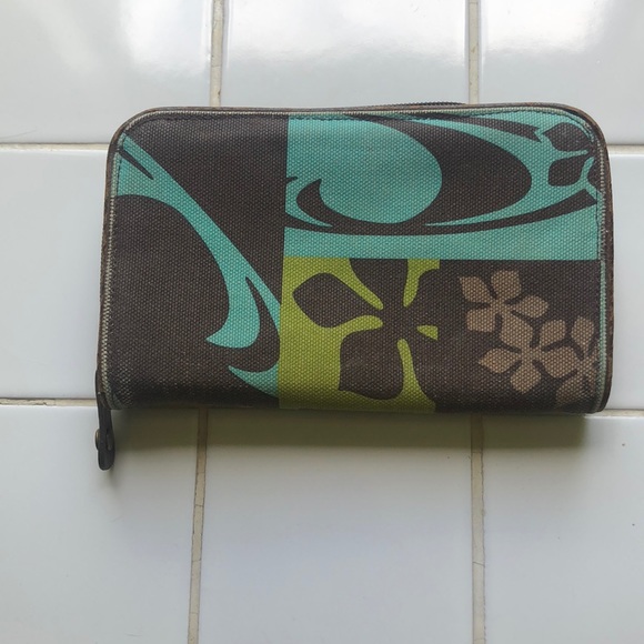 O’Neill Wallet/Ipod holder - Picture 2 of 5